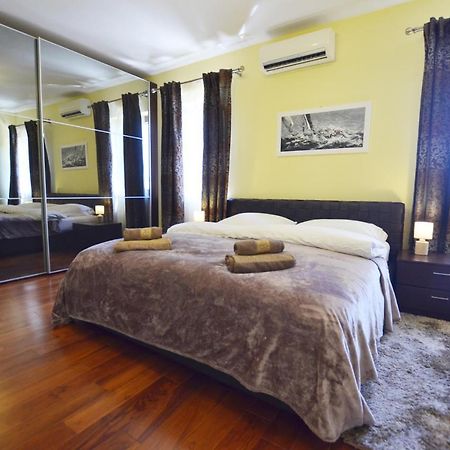 Apartment Delux 罗维尼 外观 照片