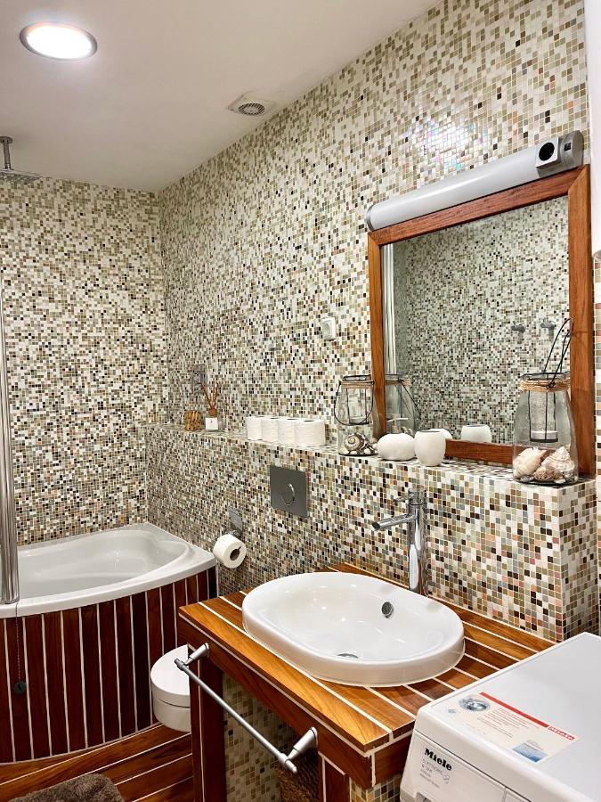 Apartment Delux 罗维尼 外观 照片