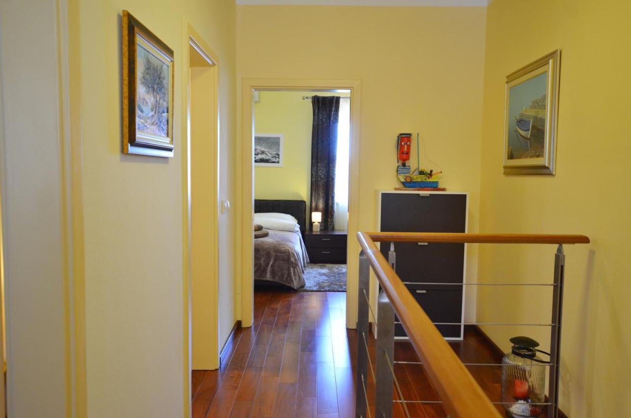 Apartment Delux 罗维尼 外观 照片